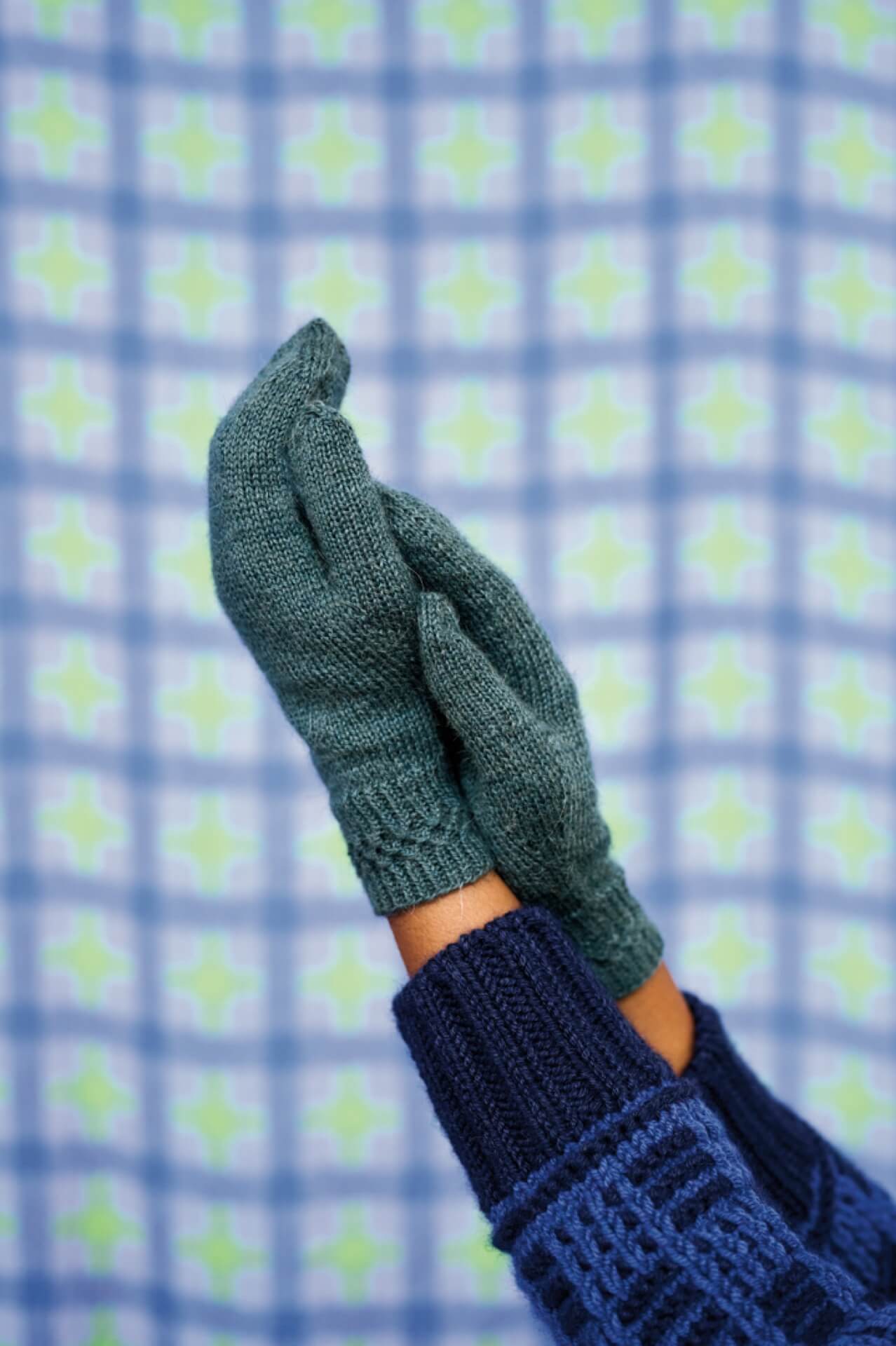 Cyanotype_TetyanaVyazovska_PomPom_Issue47_Winter2023_2018-baa-