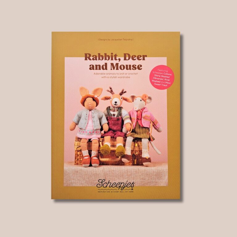 The cover of Rabbit, Deer and Mouse by Jacquelien Twijnstra