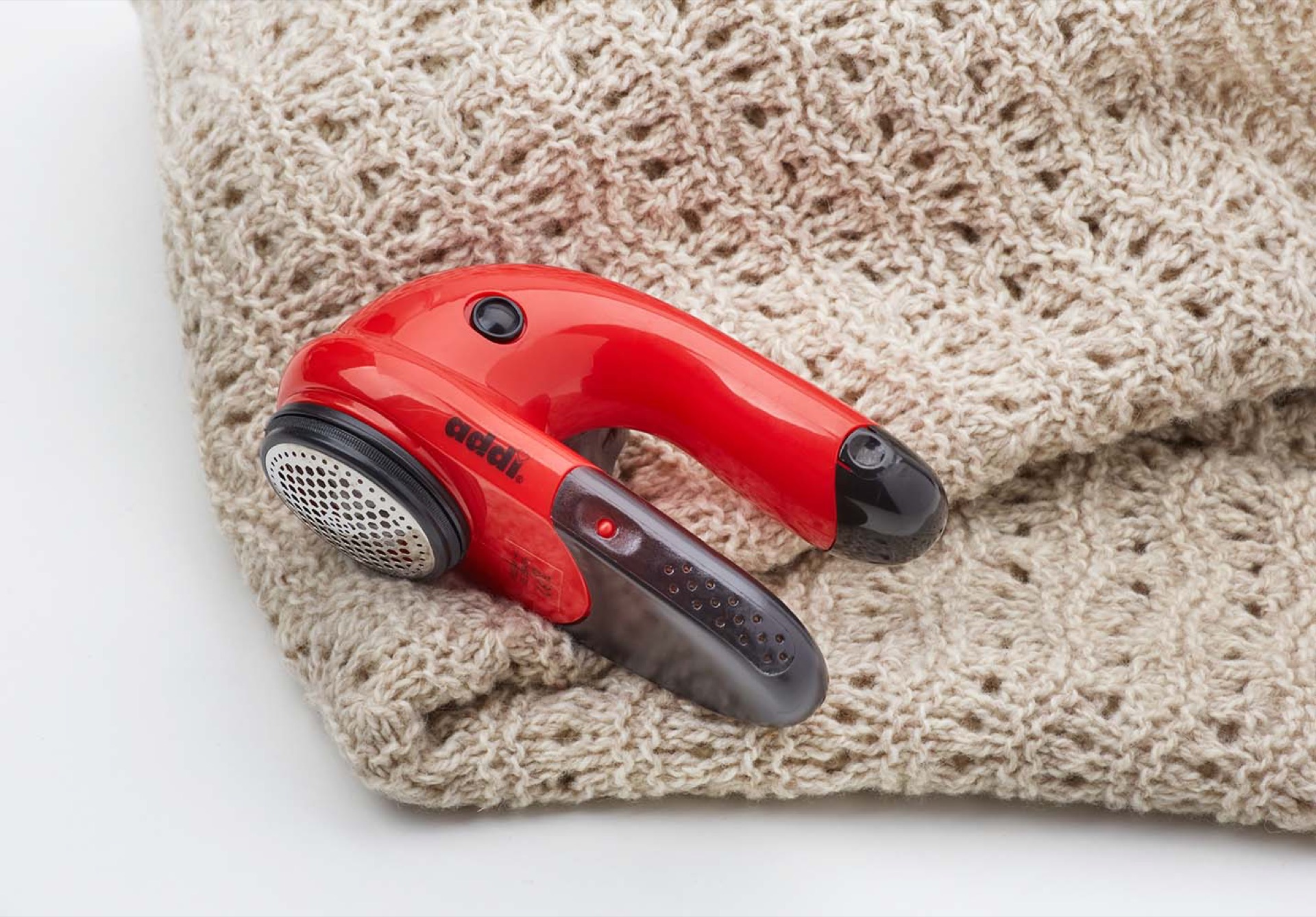 496-2_addiFusselstop_Textilrasierer_textil_razor_Stimmung_rgb